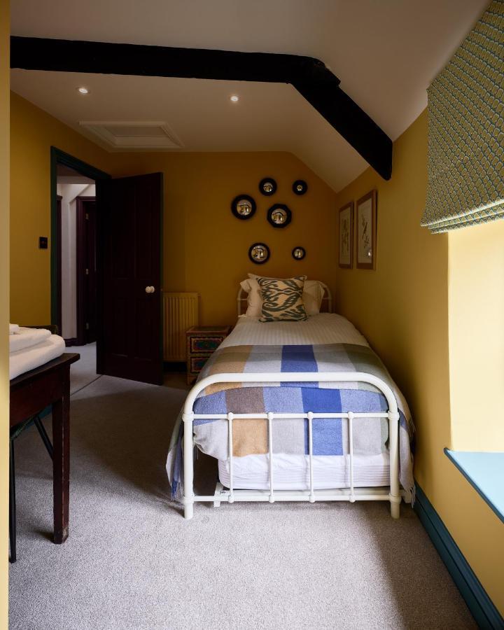 Townhouse Suites- Abbey Row Malmesbury Eksteriør bilde