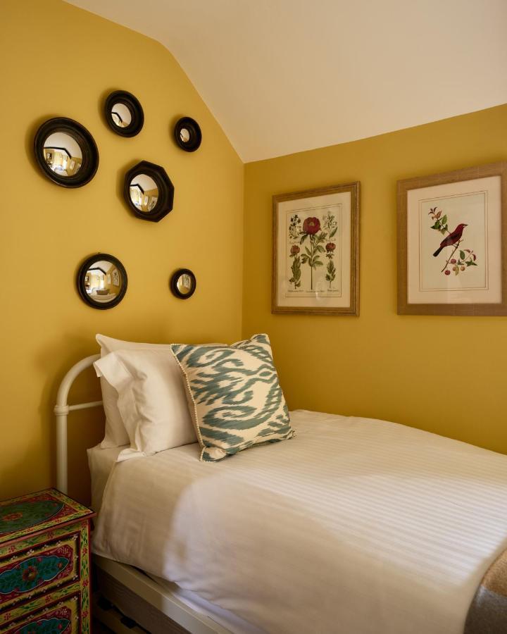 Townhouse Suites- Abbey Row Malmesbury Eksteriør bilde