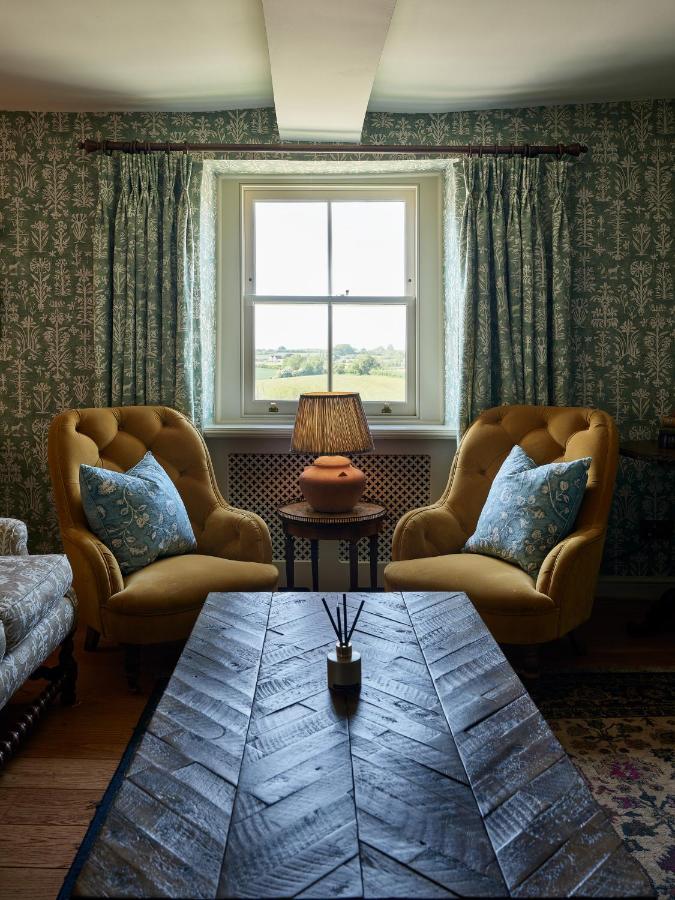 Townhouse Suites- Abbey Row Malmesbury Eksteriør bilde