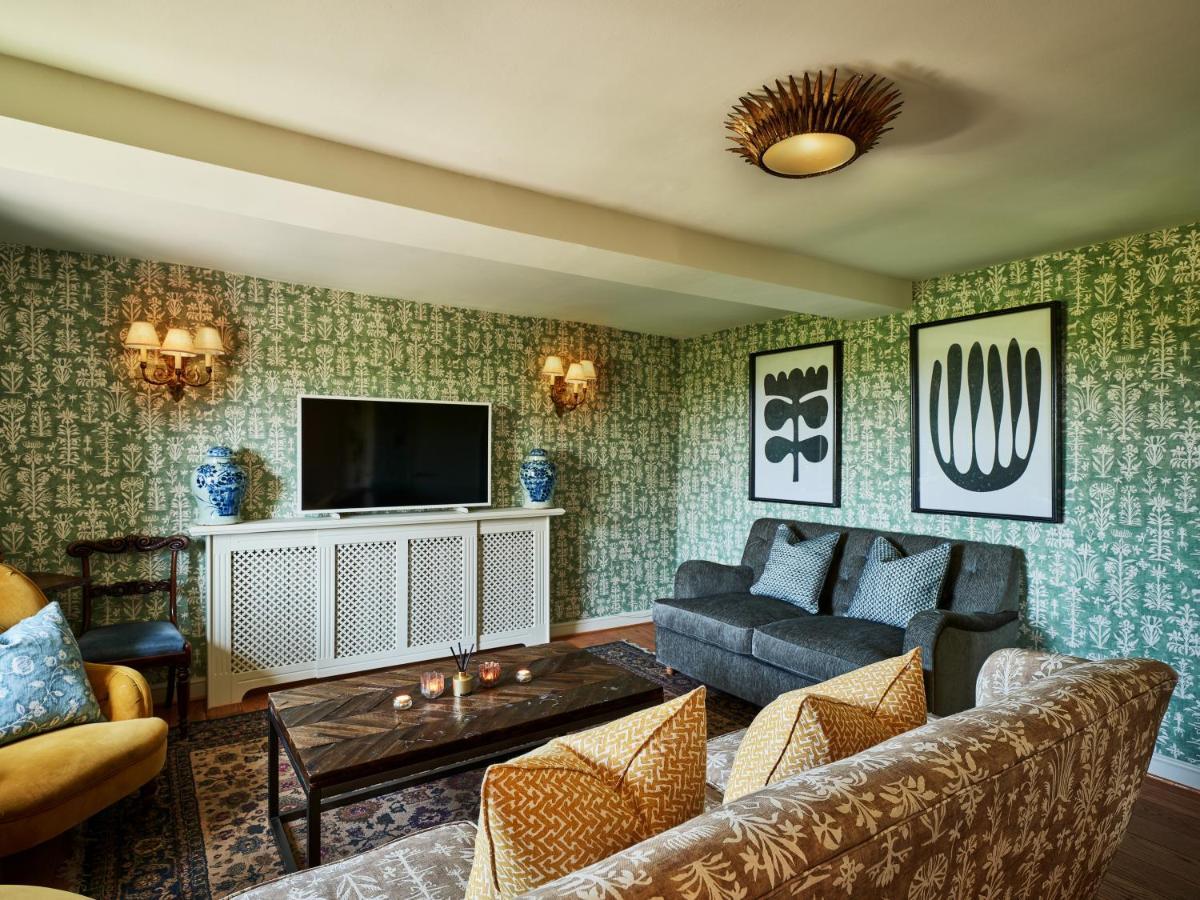 Townhouse Suites- Abbey Row Malmesbury Eksteriør bilde